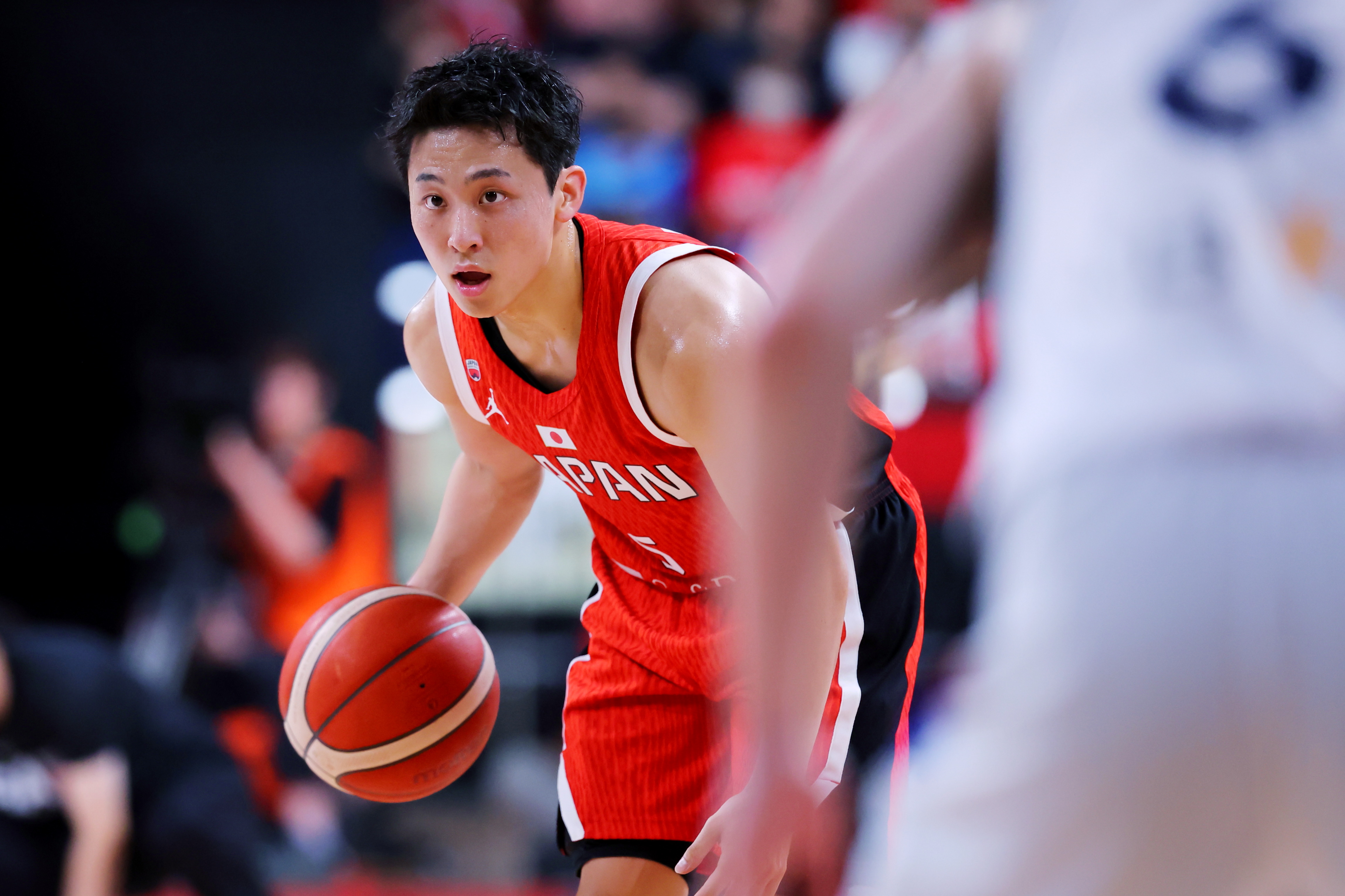 男子バスケ日本代表・河村勇輝「必ずNBAの舞台で、富永選手とユニフォーム交換をする」 | GOETHE