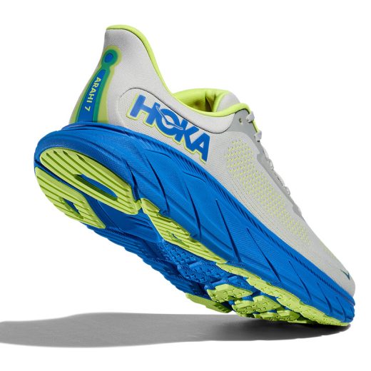 ホノルルトライアスロン挑戦を支えた! HOKAの安定性に優れた「ARAHI」に新色が登場