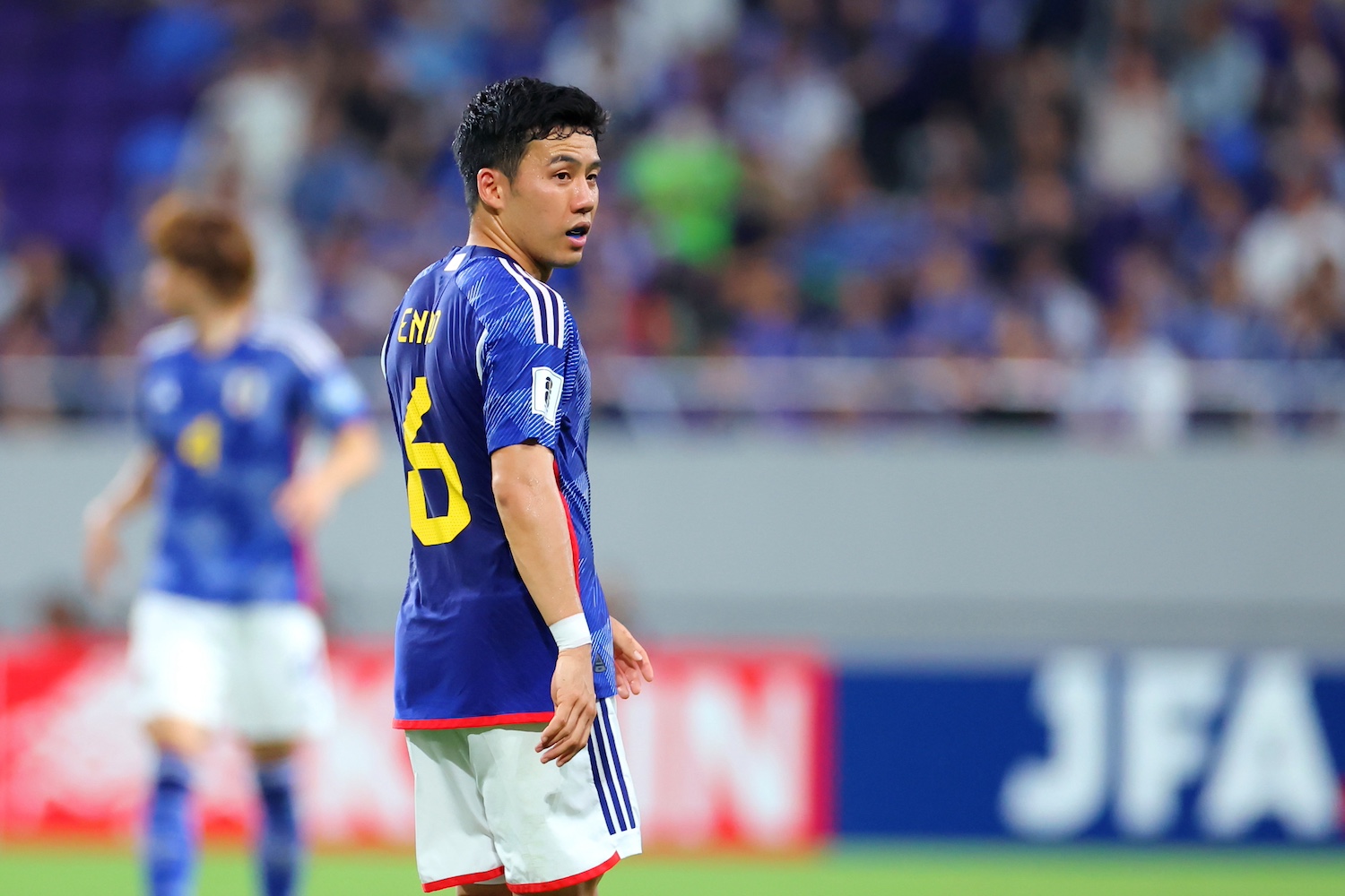 サッカー日本代表・遠藤航「僕がキャプテンをするのは必然」 | GOETHE