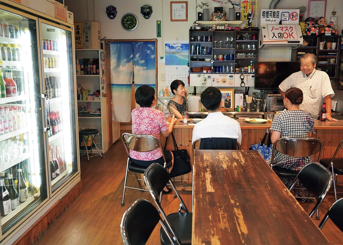 「ぷちまあと」の店内