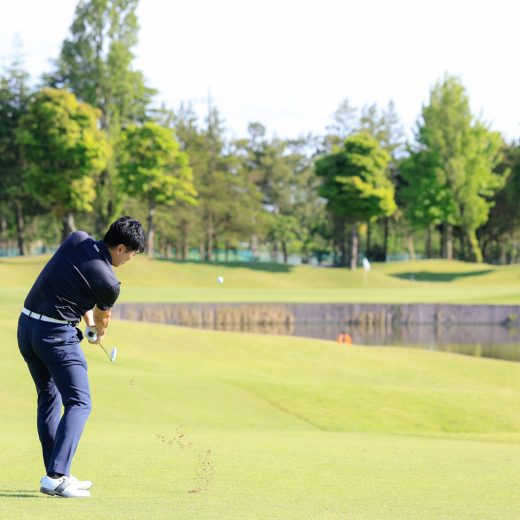 連載「吉田洋一郎の最新ゴルフレッスン」/前後軸を意識してバランスの良いスイングを作る