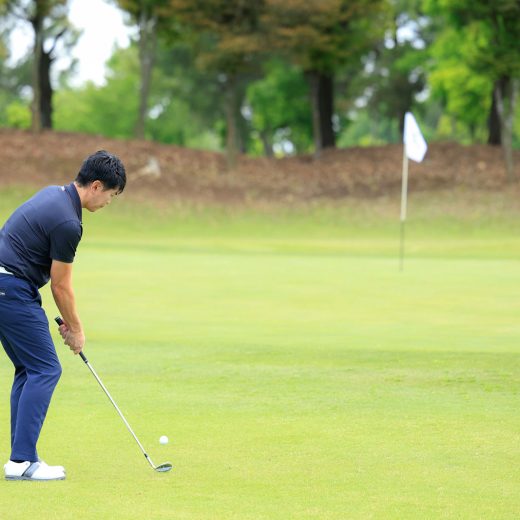 連載「吉田洋一郎の最新ゴルフレッスン」/インパクトの精度を高めるバンカーでのアプローチ練習