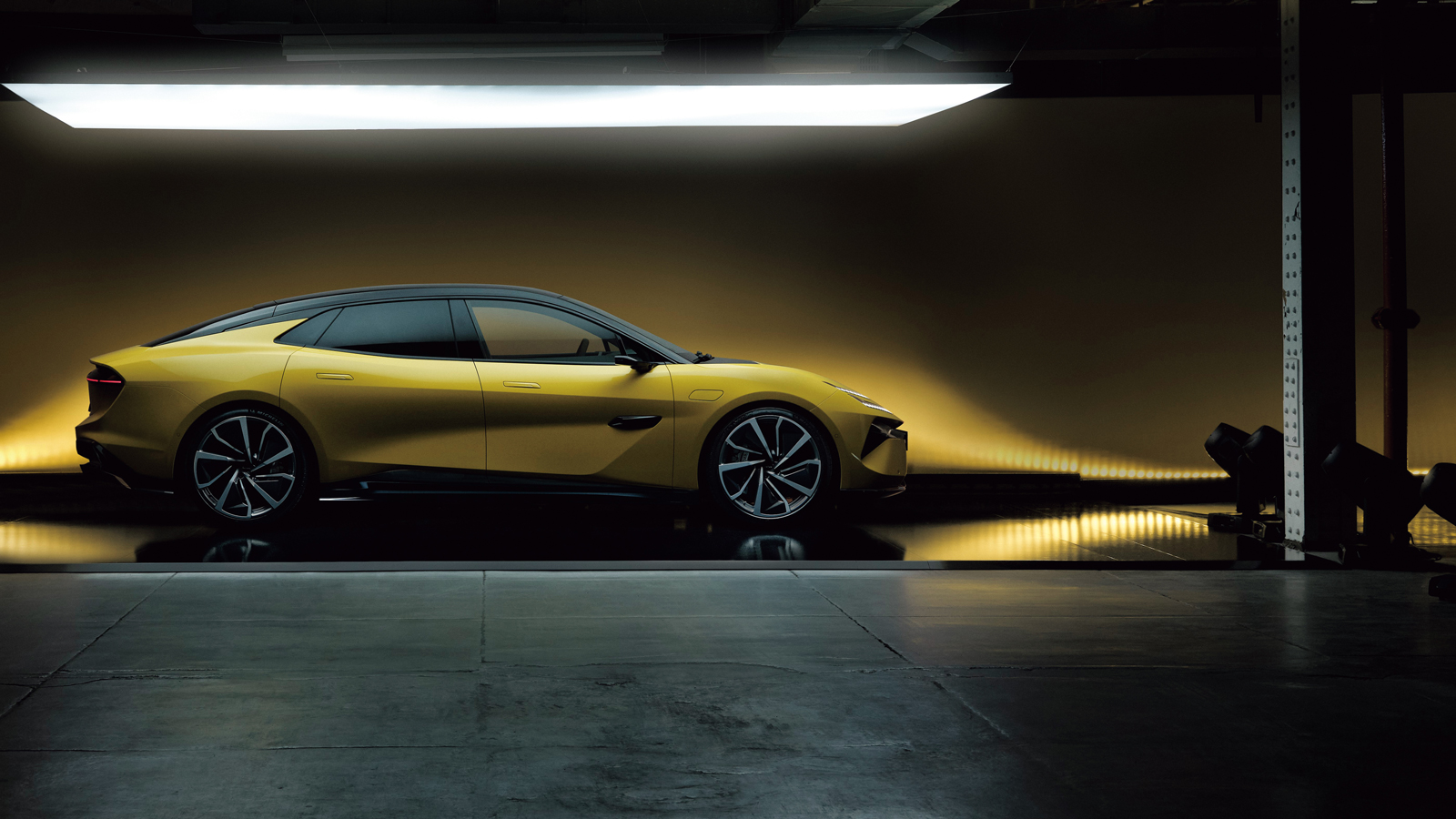 ロータス モンレリサーキットがロータス一色に！｜「Festival Lotus」開催