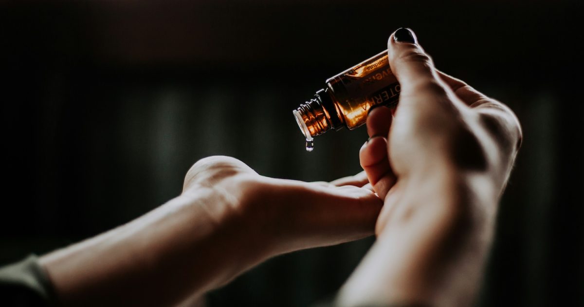 日本人の3人に1人が脂肪肝!? やってはいけないお酒の飲み方5選。死に直結する4つの飲酒法もチェック