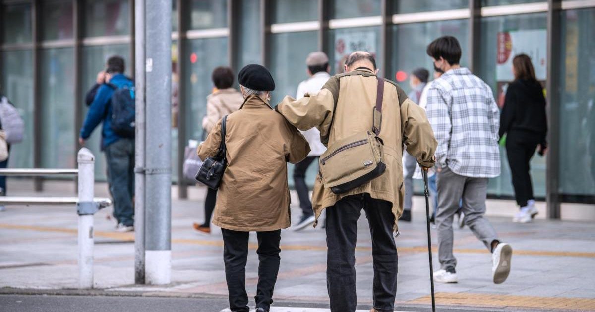 約7割の世帯が「老後ひとり難民」予備軍。結婚してても安心できない