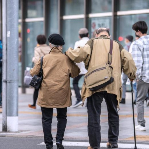 約7割の世帯が「老後ひとり難民」予備軍。結婚してても安心できない高齢者のリスクとは