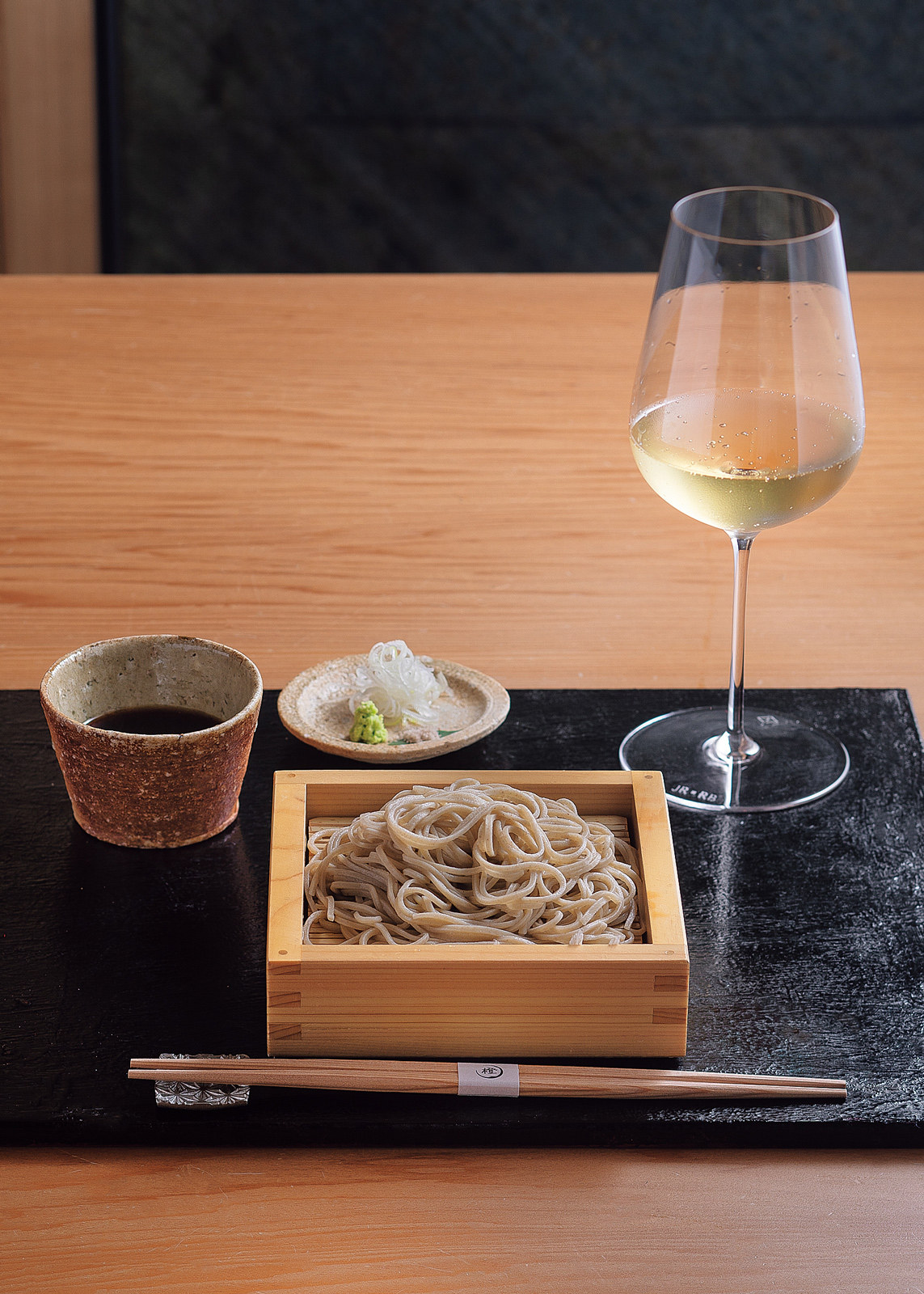 「蕎麦割烹 橙」の蕎麦とシャンパーニュ