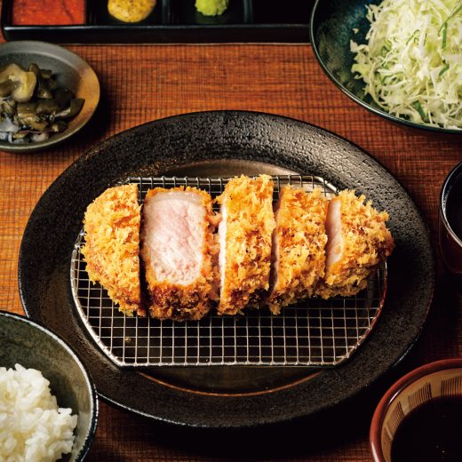 「とんかつ ここまでやるか。」の神戸ポークの特上ロース定食