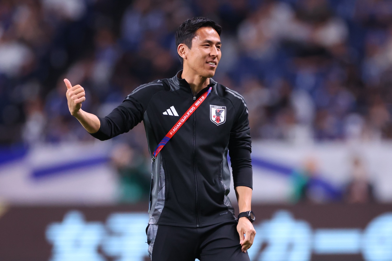 なんか生きてんな」コーチ・長谷部誠、ぶち当たる“壁”との向き合い方