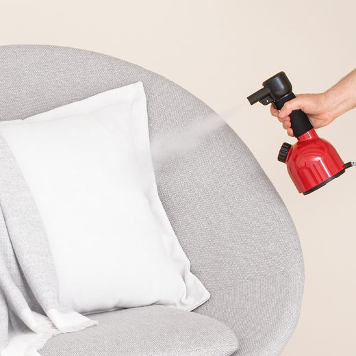 世界初の除菌ができる加圧式衣類用ハンディスチーマー「IGGI(イギー)」