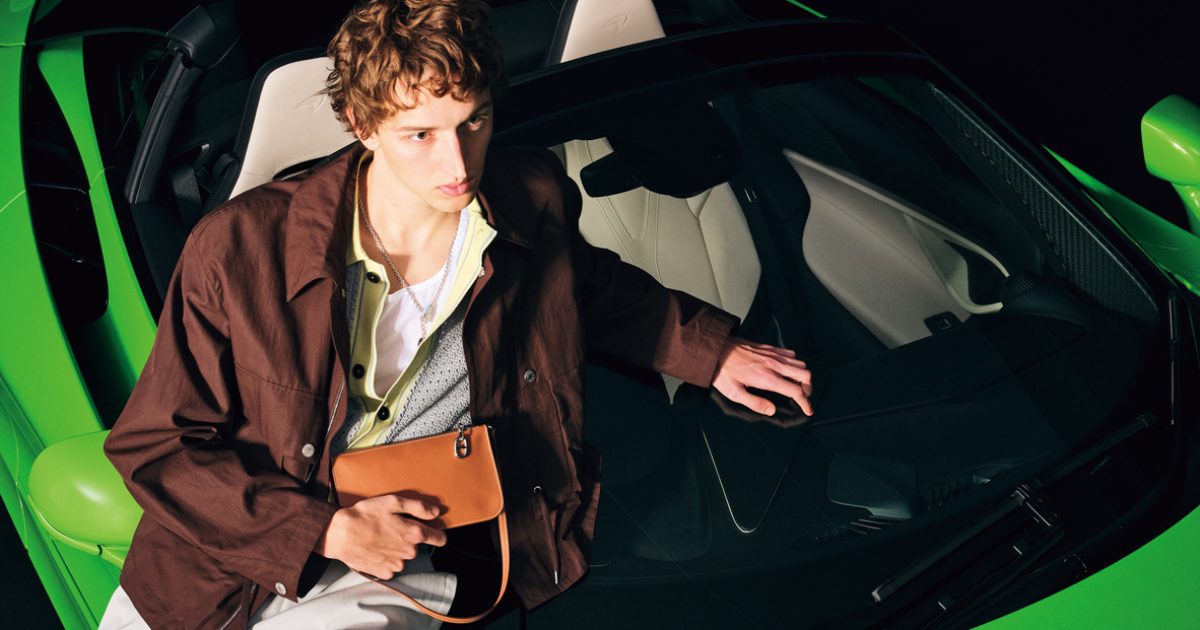 エルメス、カルティエ 、ザ・ロウ…スーパーカーに似合うミニバッグ5選