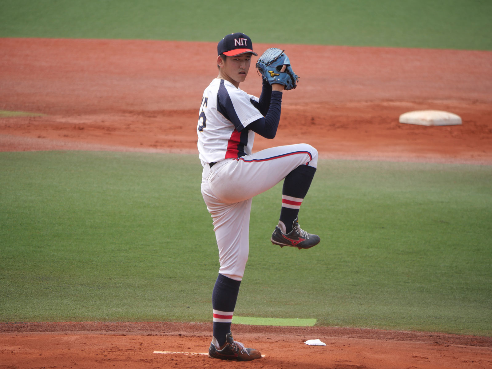 ヒロ　隅田知一郎投手ユニフォーム 打者翻弄「ボールが来ない」 侍24歳左腕を専門家が絶賛…快投を