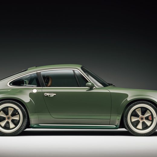 「Porsche 911 Reimagined by Singer」の側面