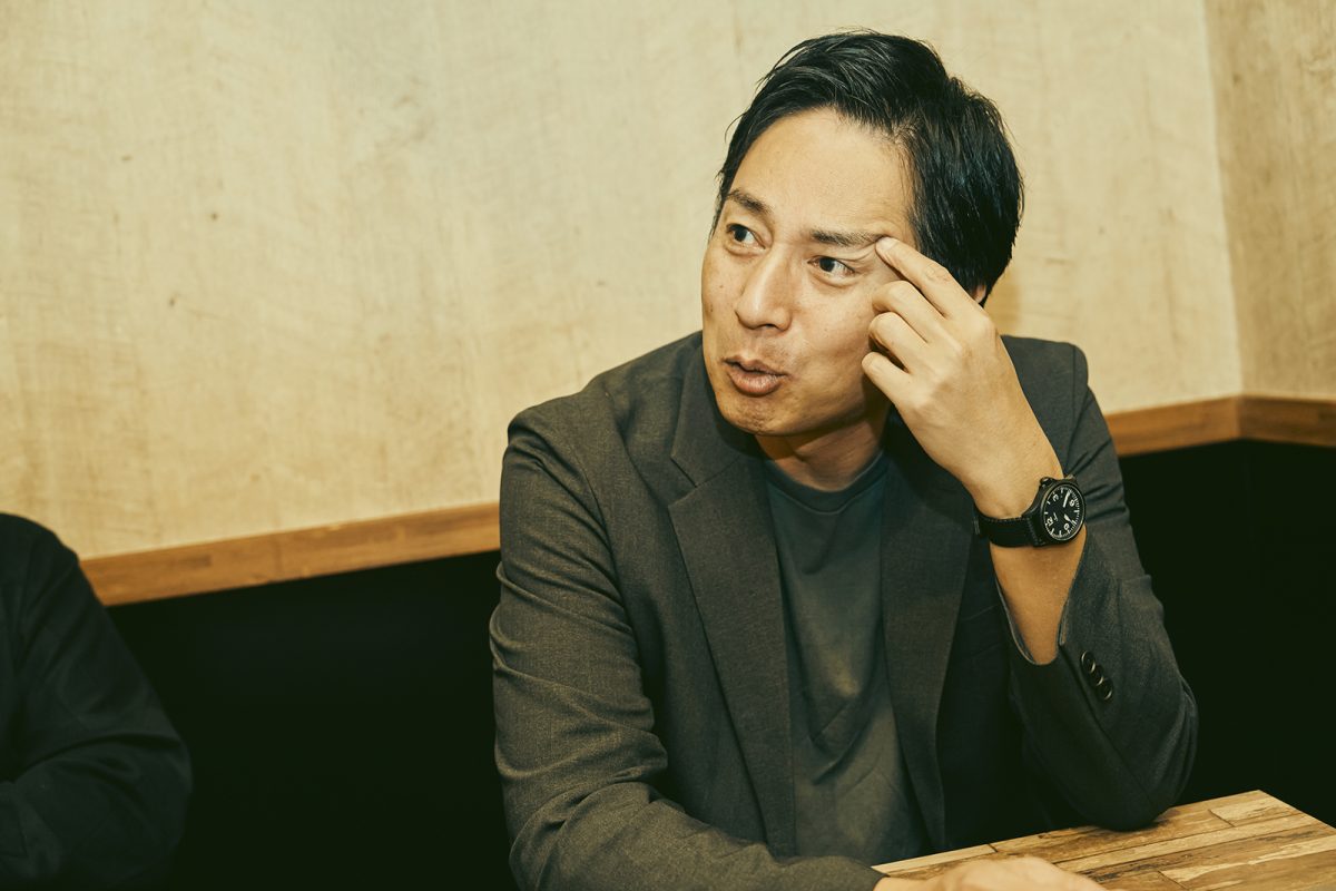 徳井義実さん