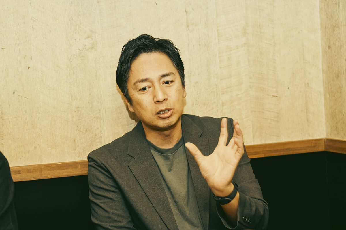 徳井義実さん