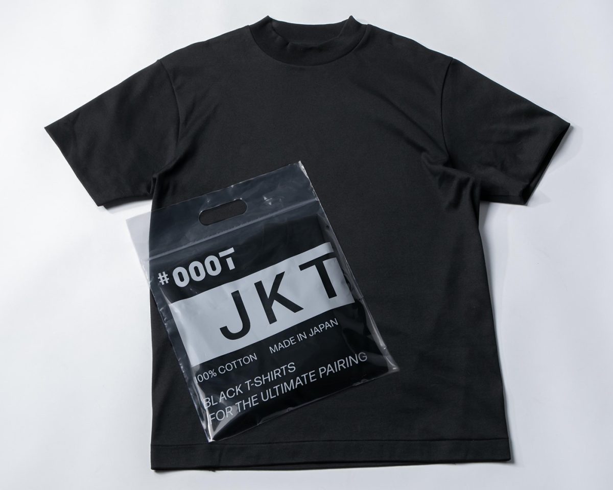 黒Tシャツ専門店「#000T(クロティ)」によるオリジナルTシャツ『#000T_JKT』。