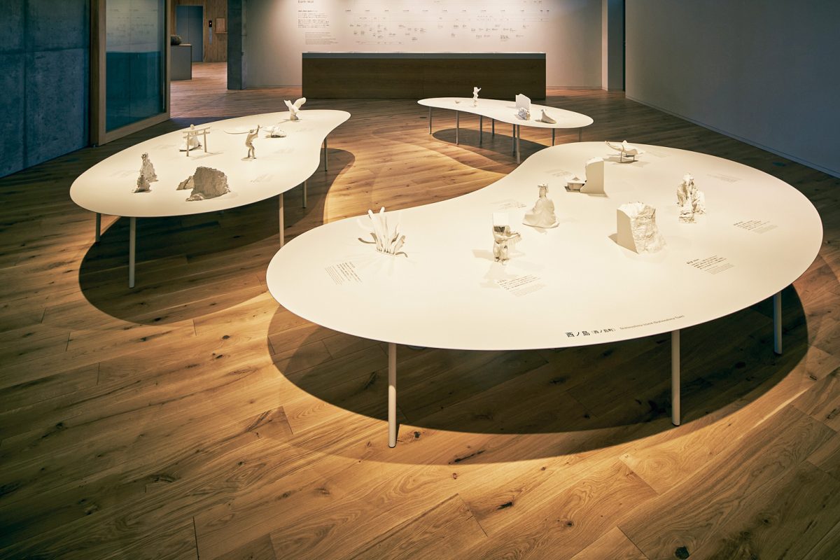 「Entô」の展示室「Geo Room”Disc over”」
