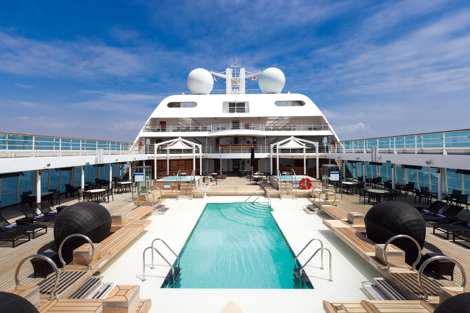 「MITSUI OCEAN FUJI」のプール