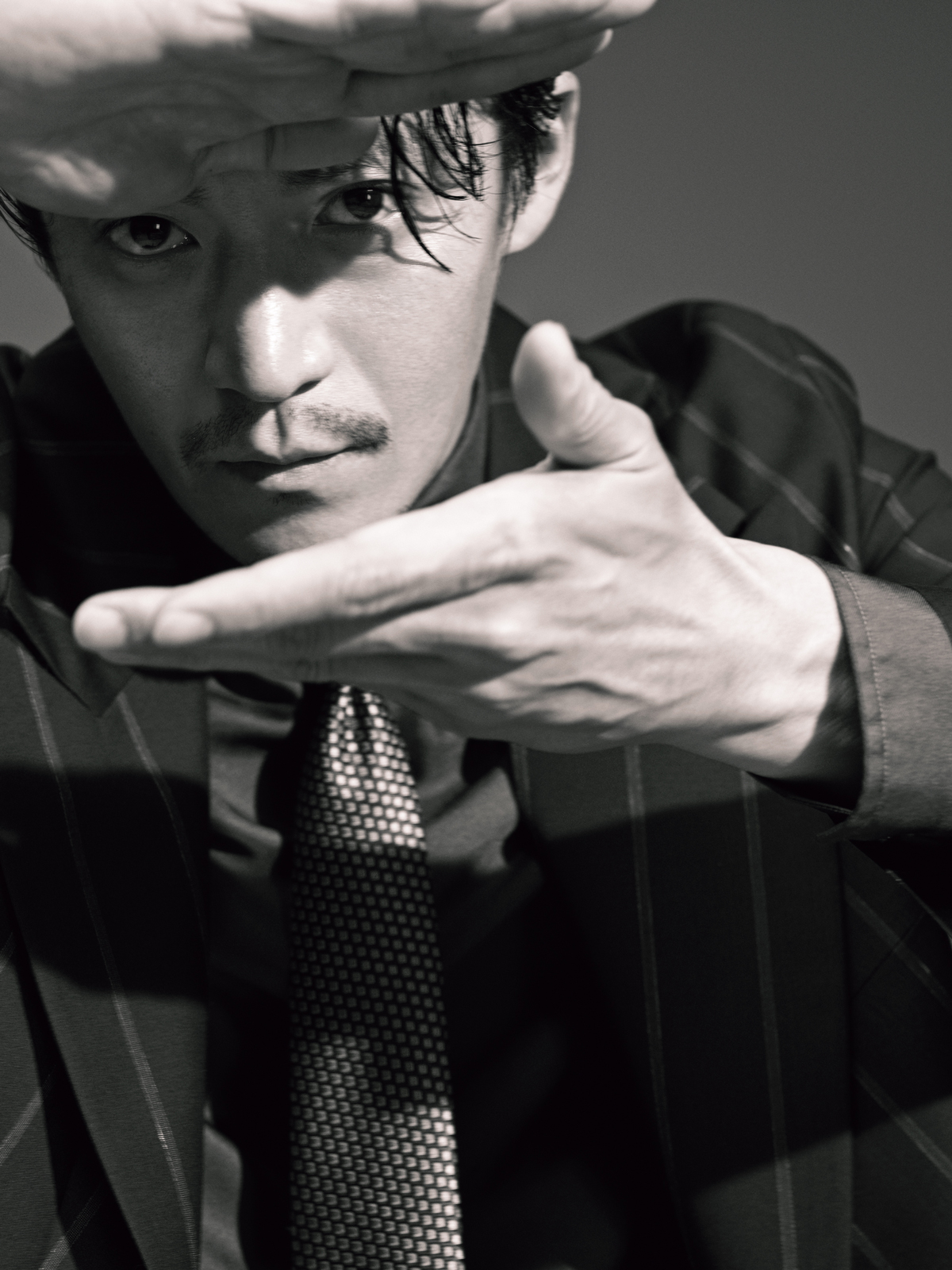 小栗旬氏