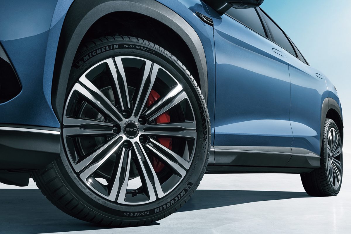 BYD「シーライオン7」のタイヤ