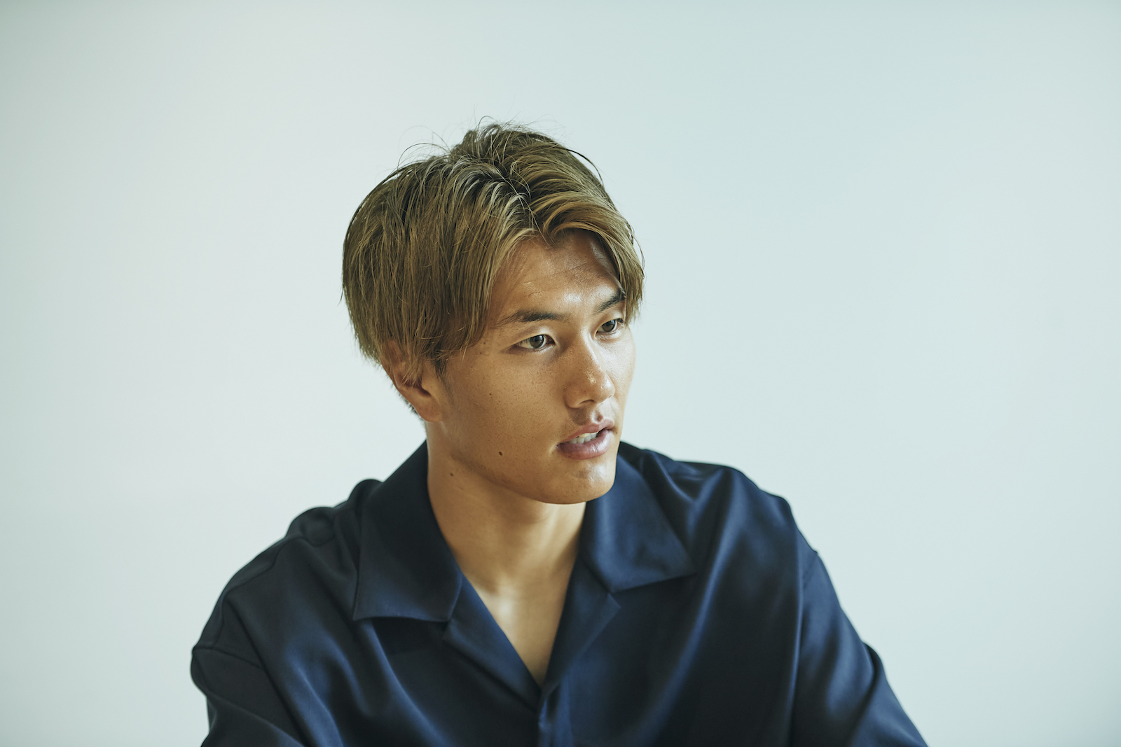 日本代表・小川航基のポリシー「フリーの選手がいるのに、シュートを