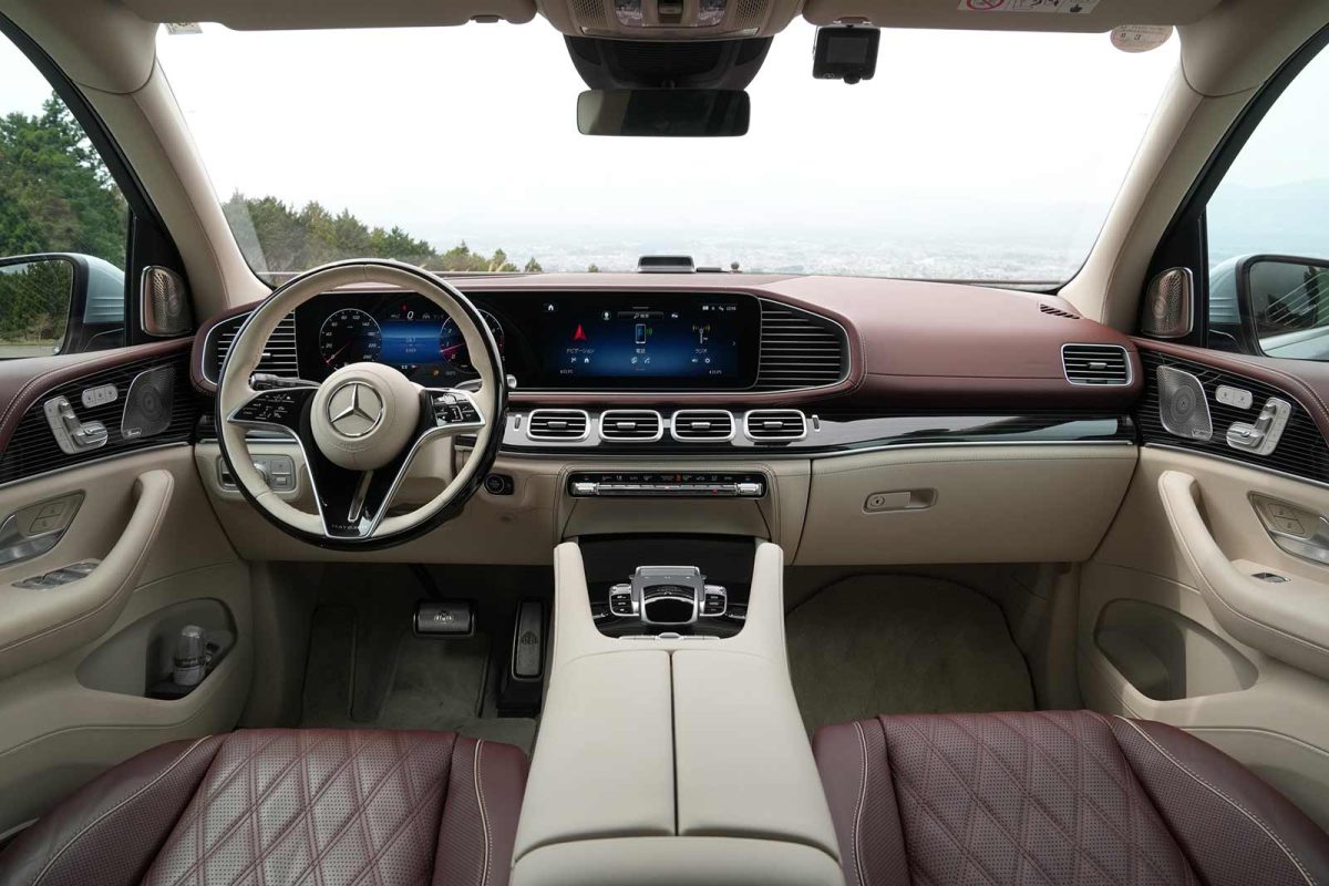 メルセデス・マイバッハGLS600_フロントシート