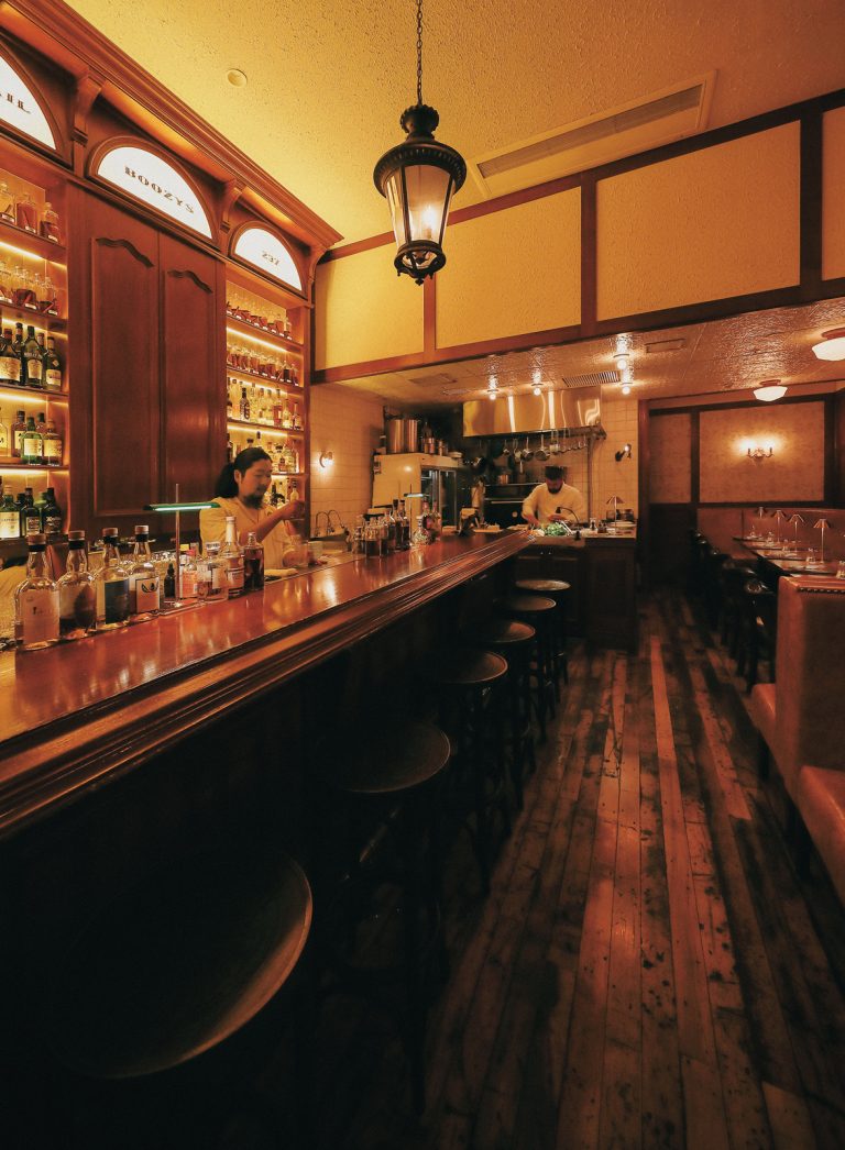 ギャツビー|大人もワクワク。暗証番号を入れて隠し扉の奥へ。神戸の会員制フレンチレストラン | GOETHE