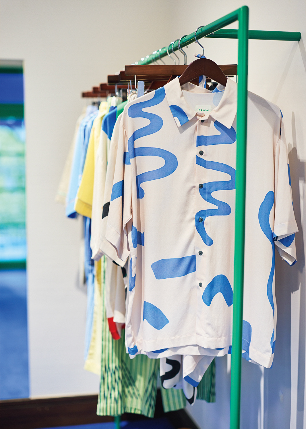 「PAMM家」の「thanks sea」プリントのシャツ