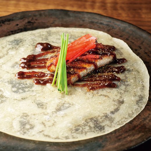 「漢菜麟」の「鰻の炭火焼き」。