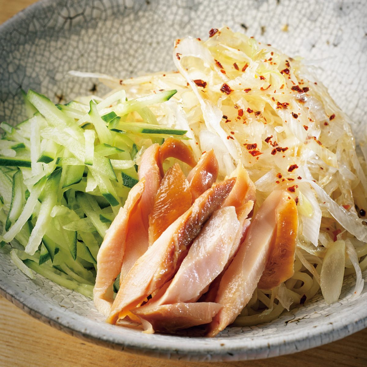 「焼鳥 㐂た」の冷やし鶏葱そば