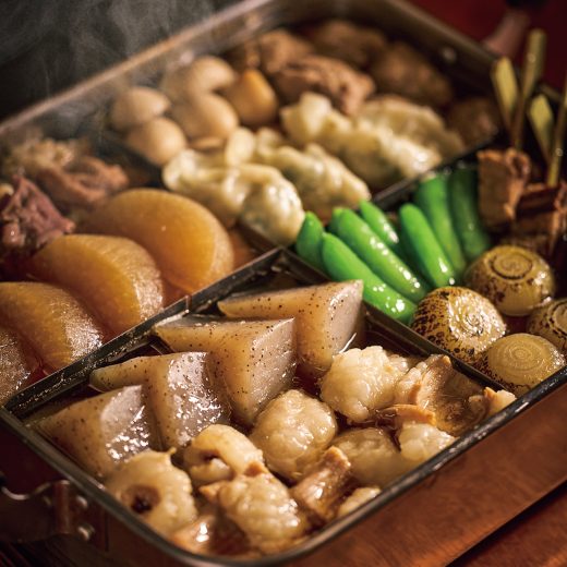 「士士」のホルモンおでん