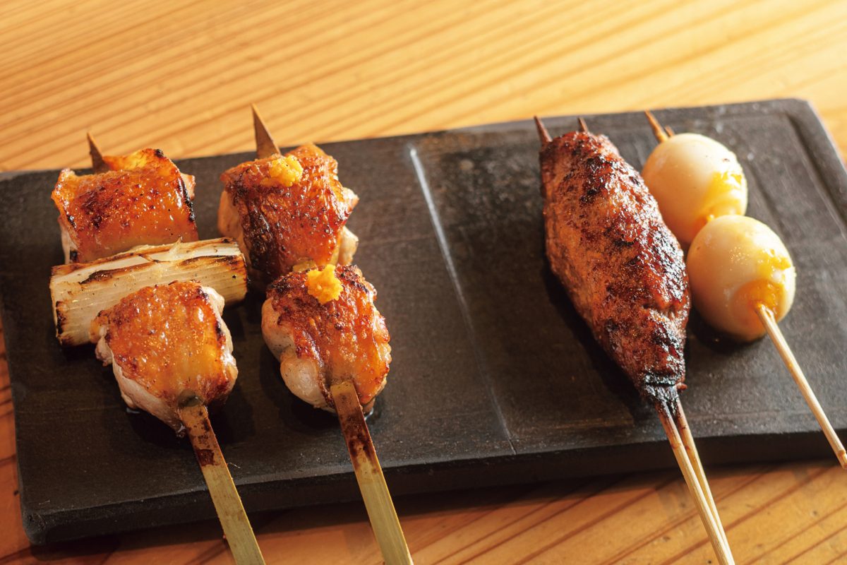 「とり茶太郎」のうずら、つくね、胸肉、ねぎま