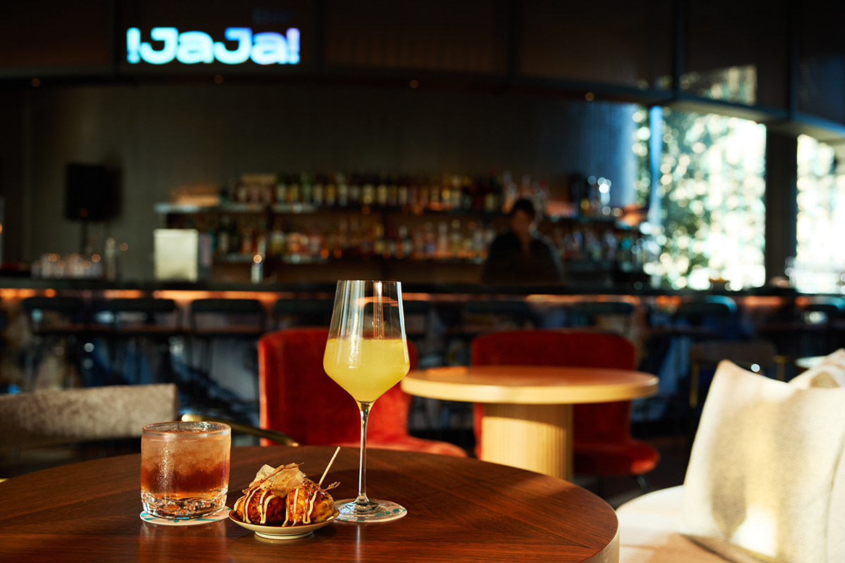 キャノピーbyヒルトン大阪梅田のレストラン・バー「JaJa!Bar(ジャジャバー)」のハッピーアワー「ゴールデンアワー」