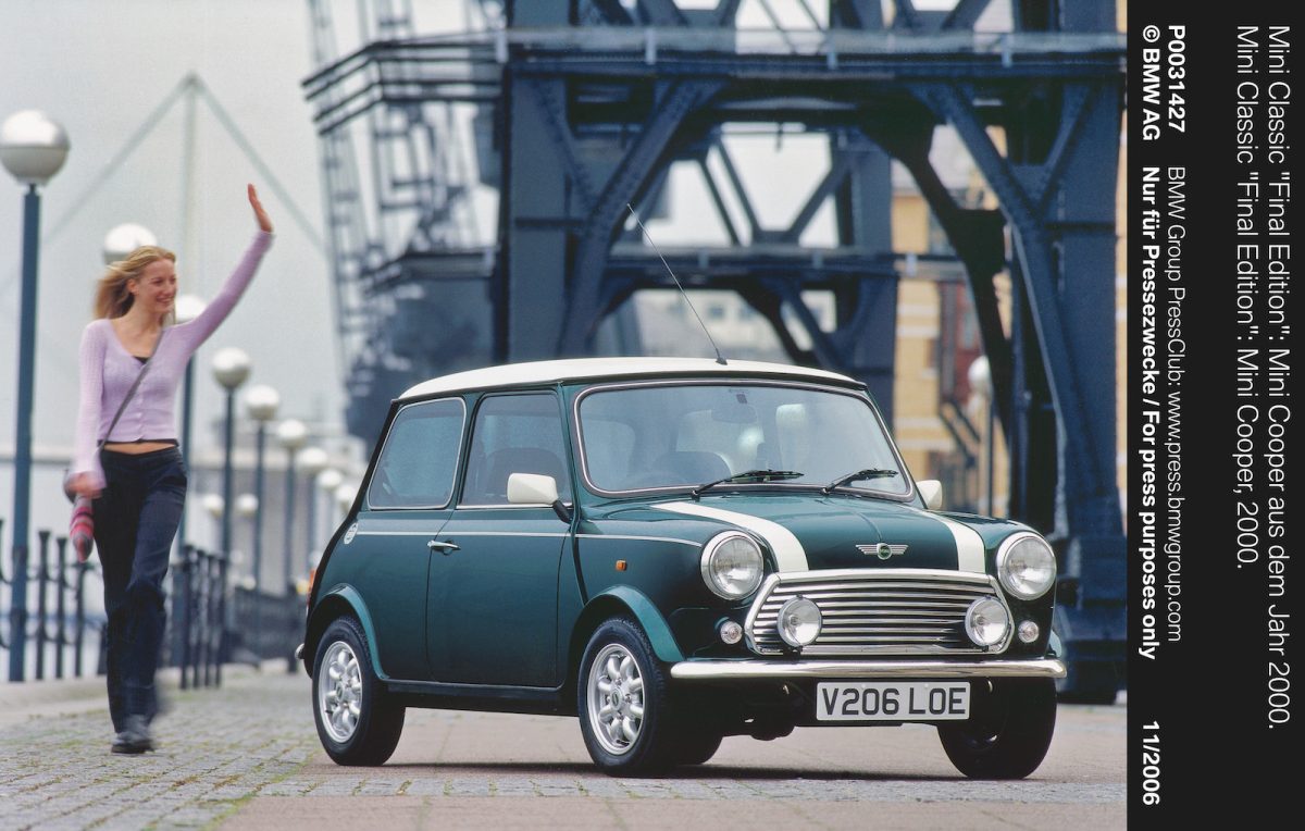 1959年に発表され、2000年まで生産された初代MINI