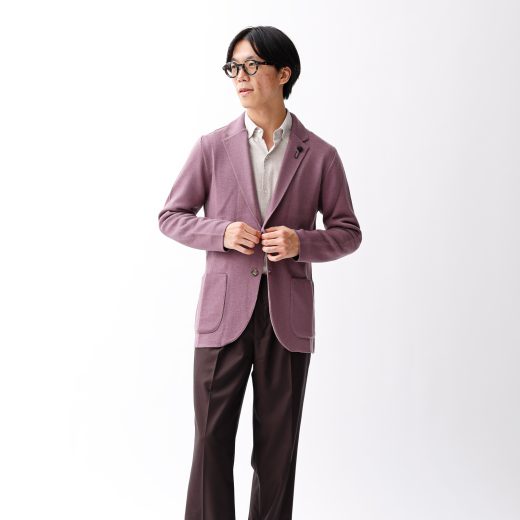 行き帰りから会食まで。秋のゴルフ場で一目置かれる大人の装い