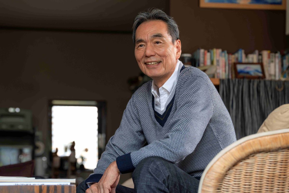 映画『富士山と、コーヒーと、しあわせの数式』の場面写真/長塚京三