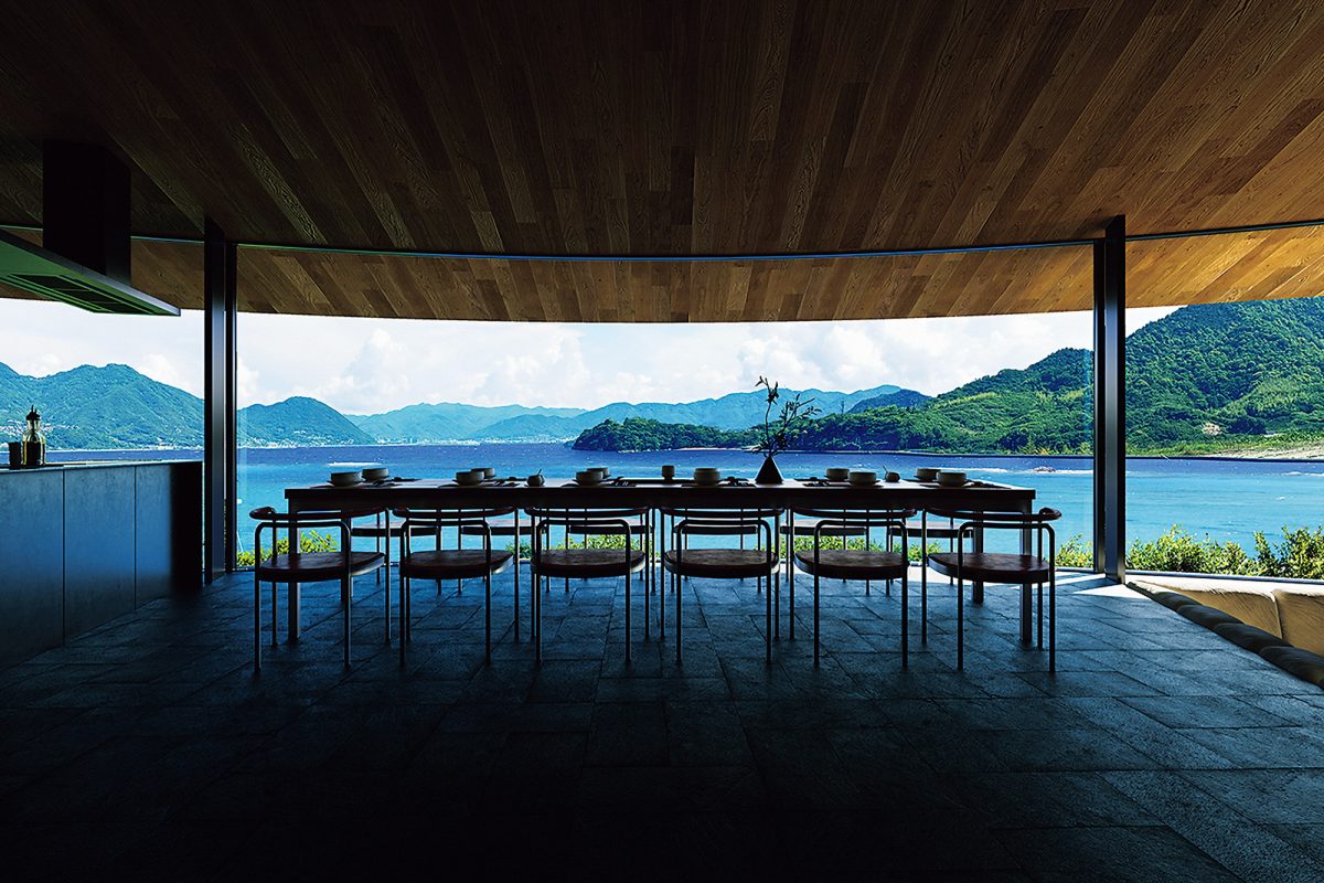 「NOT A HOTEL SETOUCHI」「270」のリビングルーム