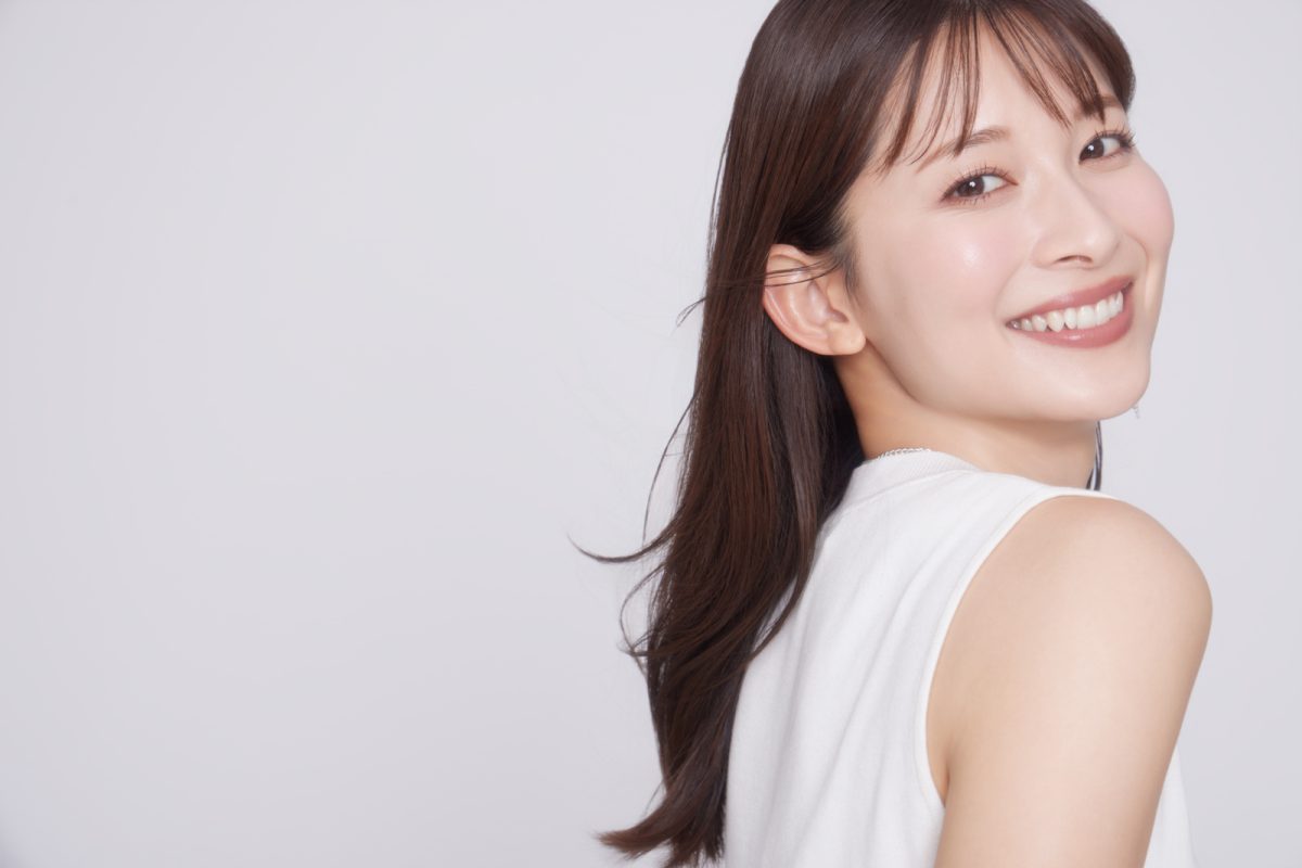 フリーアナウンサー・山本里菜