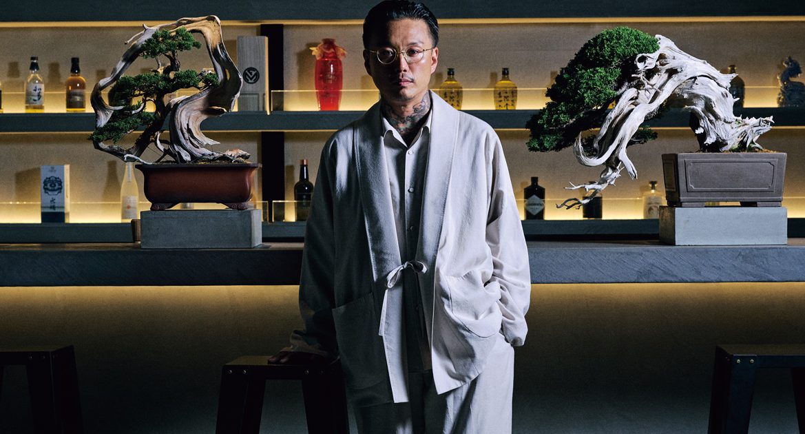 盆栽界の異端児・小島鉄平の勝負服。世界で1着だけのセットアップ | GOETHE