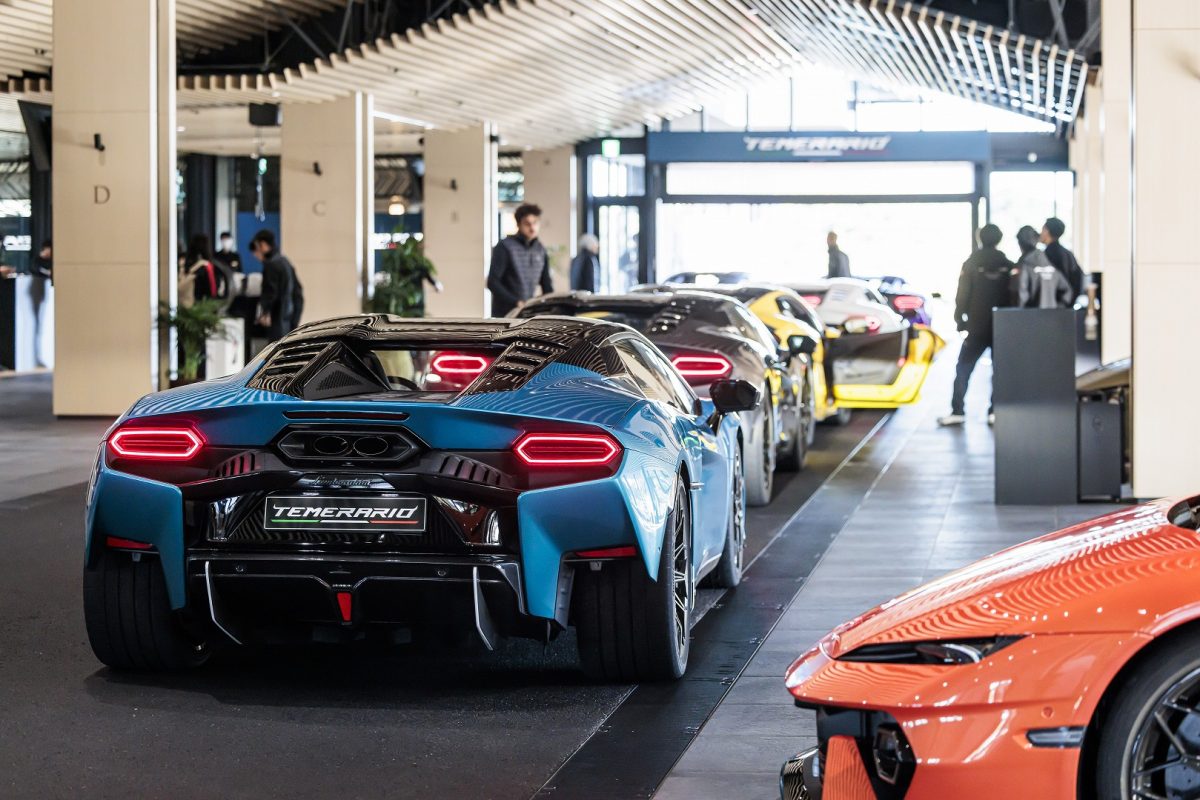 試乗会の会場となったTHE MAGARIGAWA CLUBは、攻略しがいのあるコースだけでなく、クラブハウスやレストランなどのファシリティも超一級の会員制サーキット。ランボルギーニの最新のスーパースポーツを試乗するのにうってつけの環境だった。