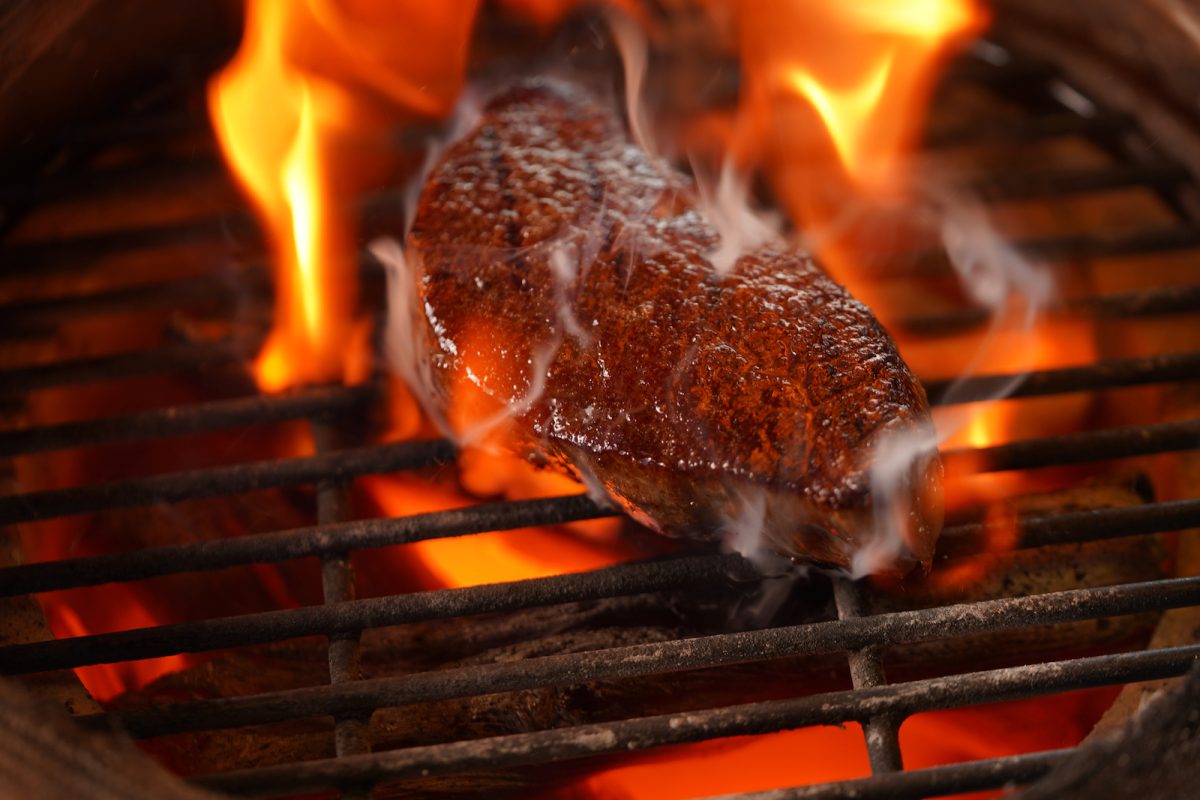 「兵庫県産 太田牛フィレ ソースヴァンルージュ」