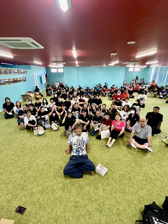 ド派手でも“従業員第一主義”の愛され社長、家業を躍進させた逆境力