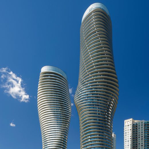 「アブソリュート・タワーズ」