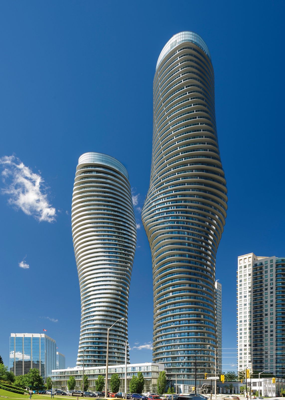 「アブソリュート・タワーズ」