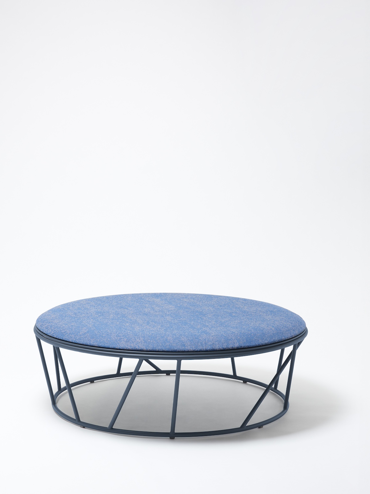 イタリアのアウトドア家具ブランド・FAST（ファスト）の「WILD」