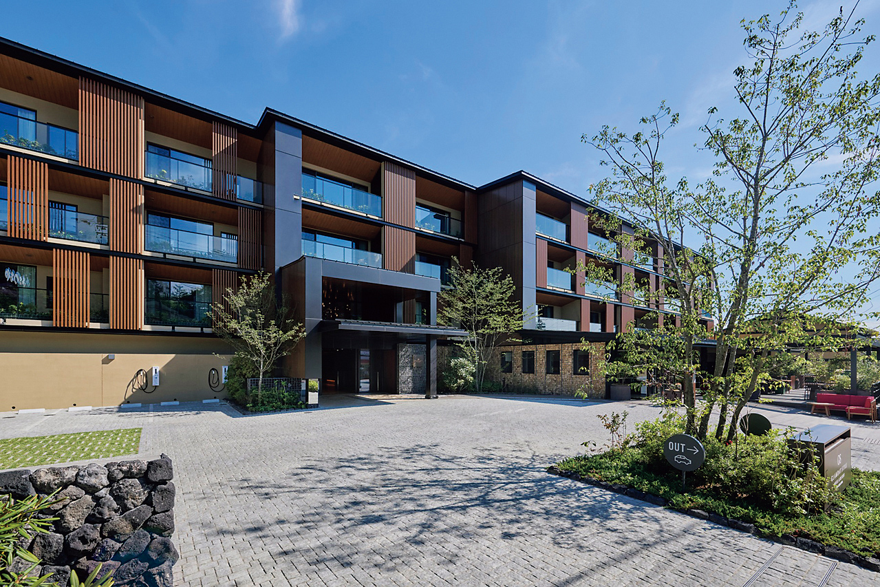 「グランディスタイル 旧軽井沢 ホテル＆リゾート」の外観