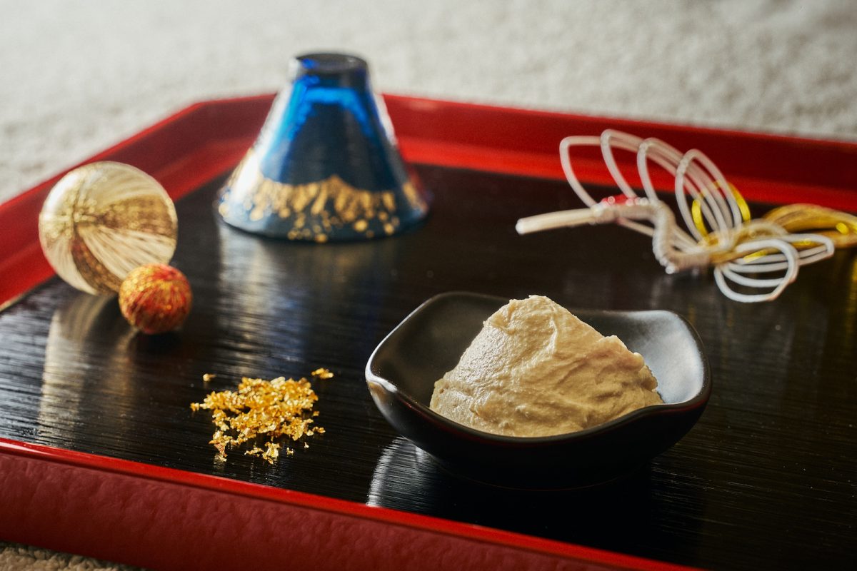 新年は贅沢に気分を上げる。 金箔＆酒粕の「開運トリートメント」