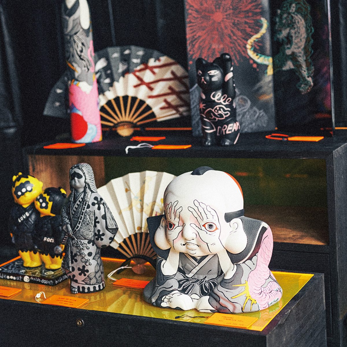 アップサイクルアートのLESS, BUT BETTER