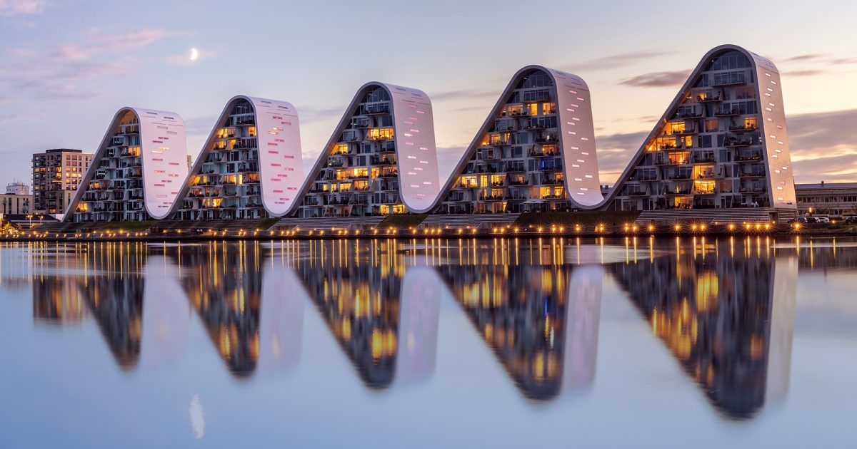 デンマーク・フィヨルドを望む、絶景レジデンス「ザ・ウェイヴ」 | GOETHE