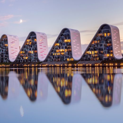 「ザ・ウェイヴ」